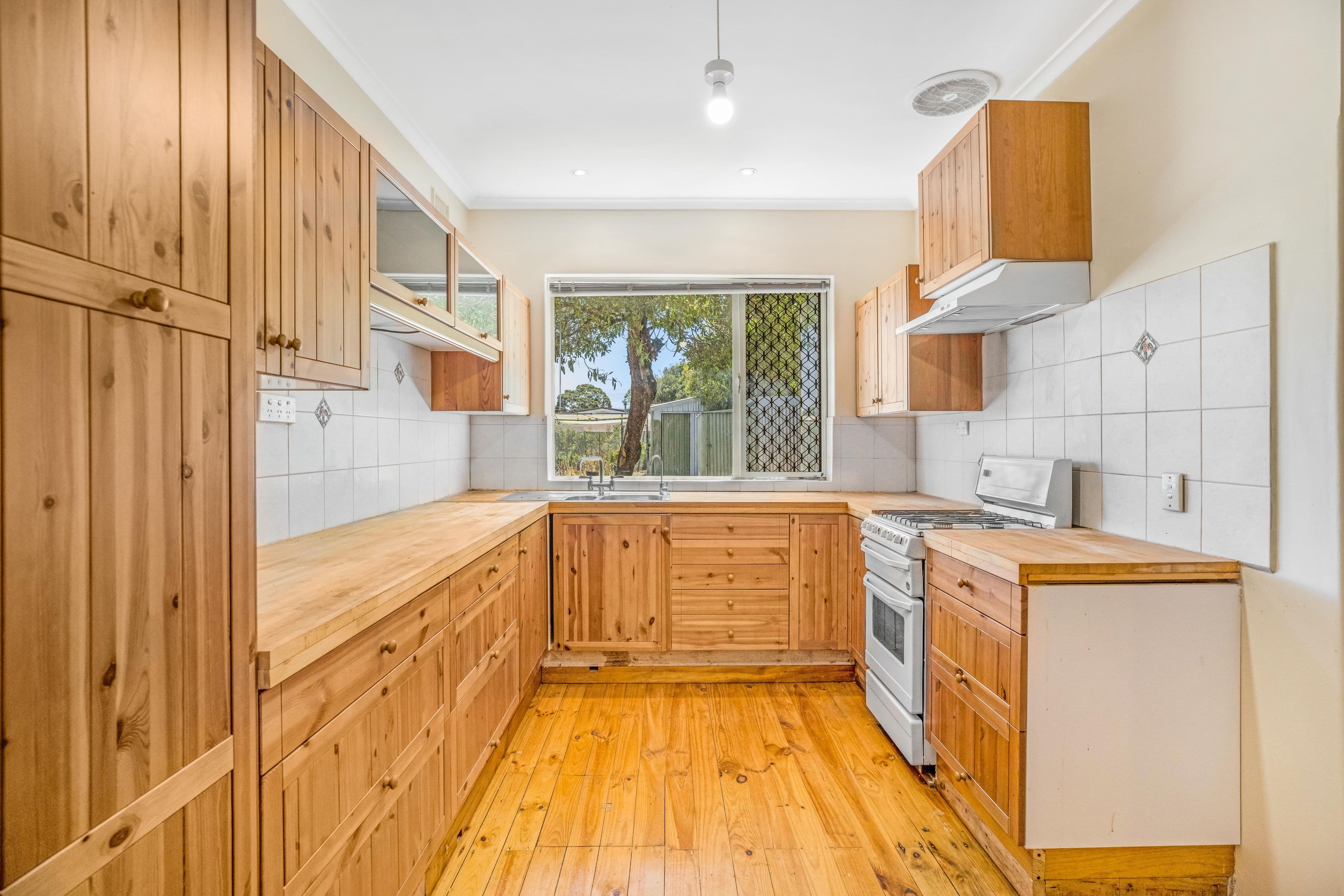 3 Keynes Avenue, Warradale SA 5046, Warradale - Thumbnail 8