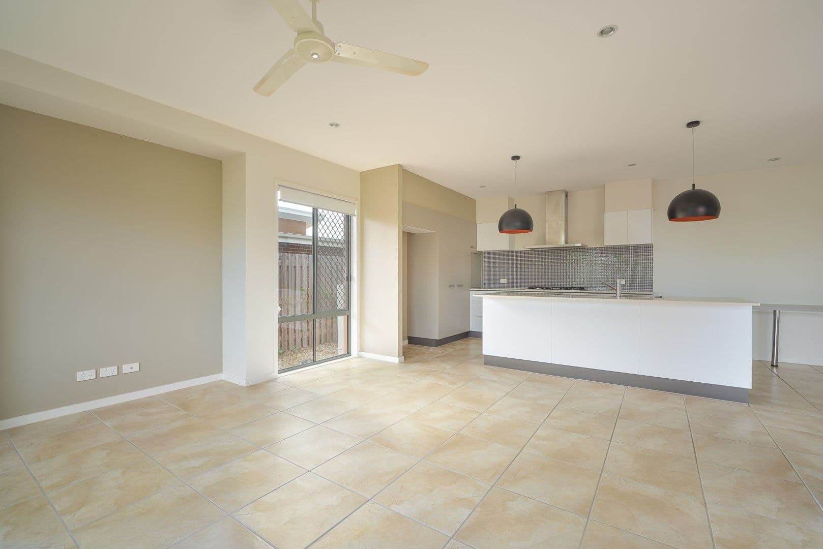 110 Emmadale Drive, New Auckland QLD 4680, New Auckland - Thumbnail 3