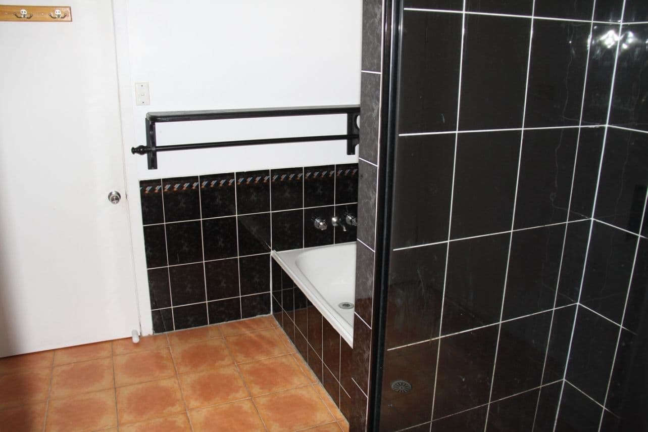 16 Donald Street, TANNUM SANDS QLD 4680, Tannum Sands - Thumbnail 6
