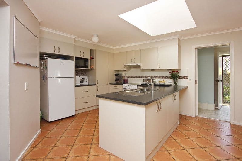 RIVERHILLS QLD 4074, Riverhills - Thumbnail 2