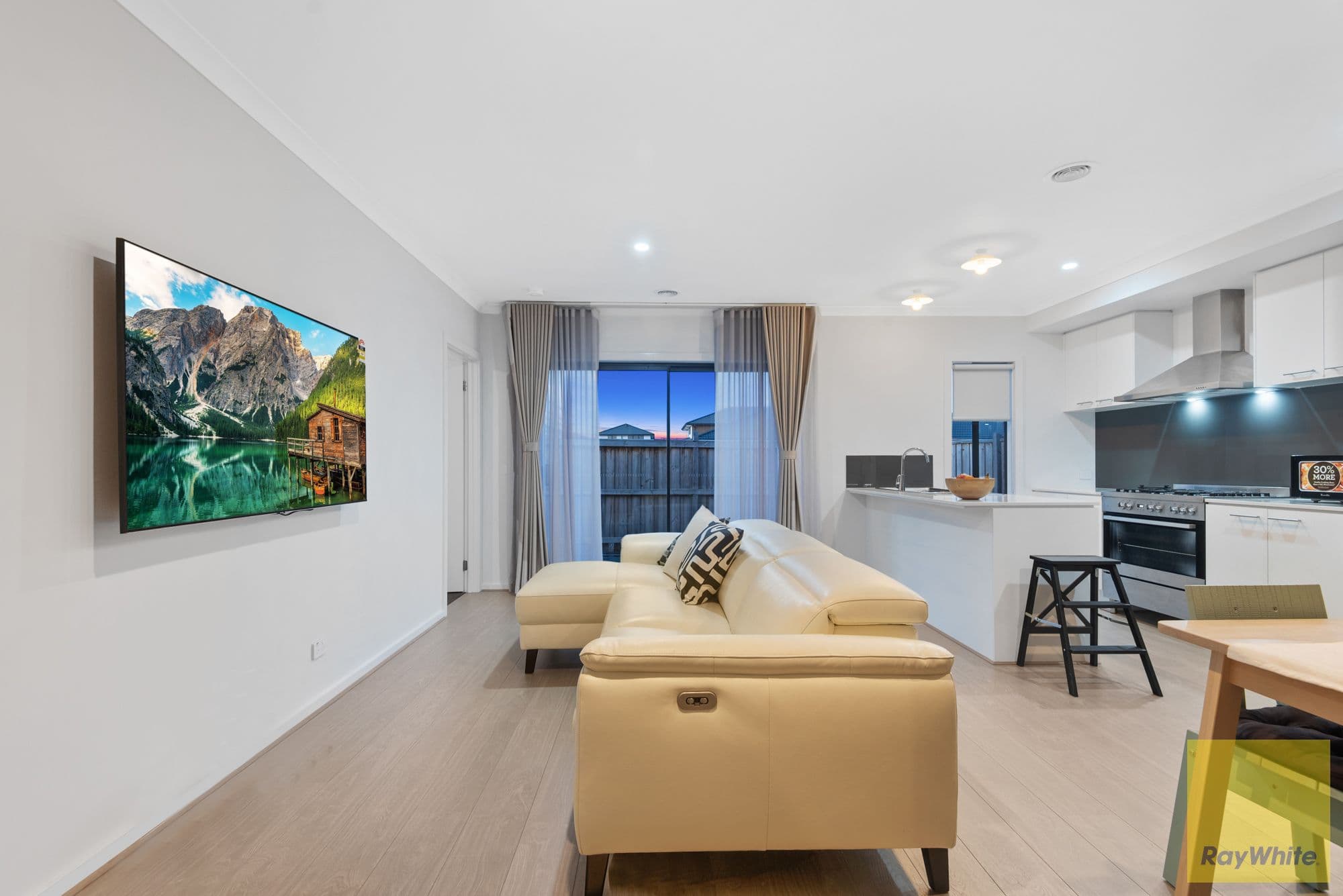 25 Plenitude Road, Tarneit VIC 3029, Tarneit - Thumbnail 8