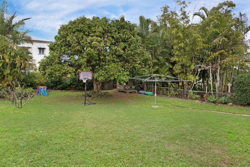 9 Donaldson Street, Greenslopes QLD 4120, Greenslopes - Thumbnail 2