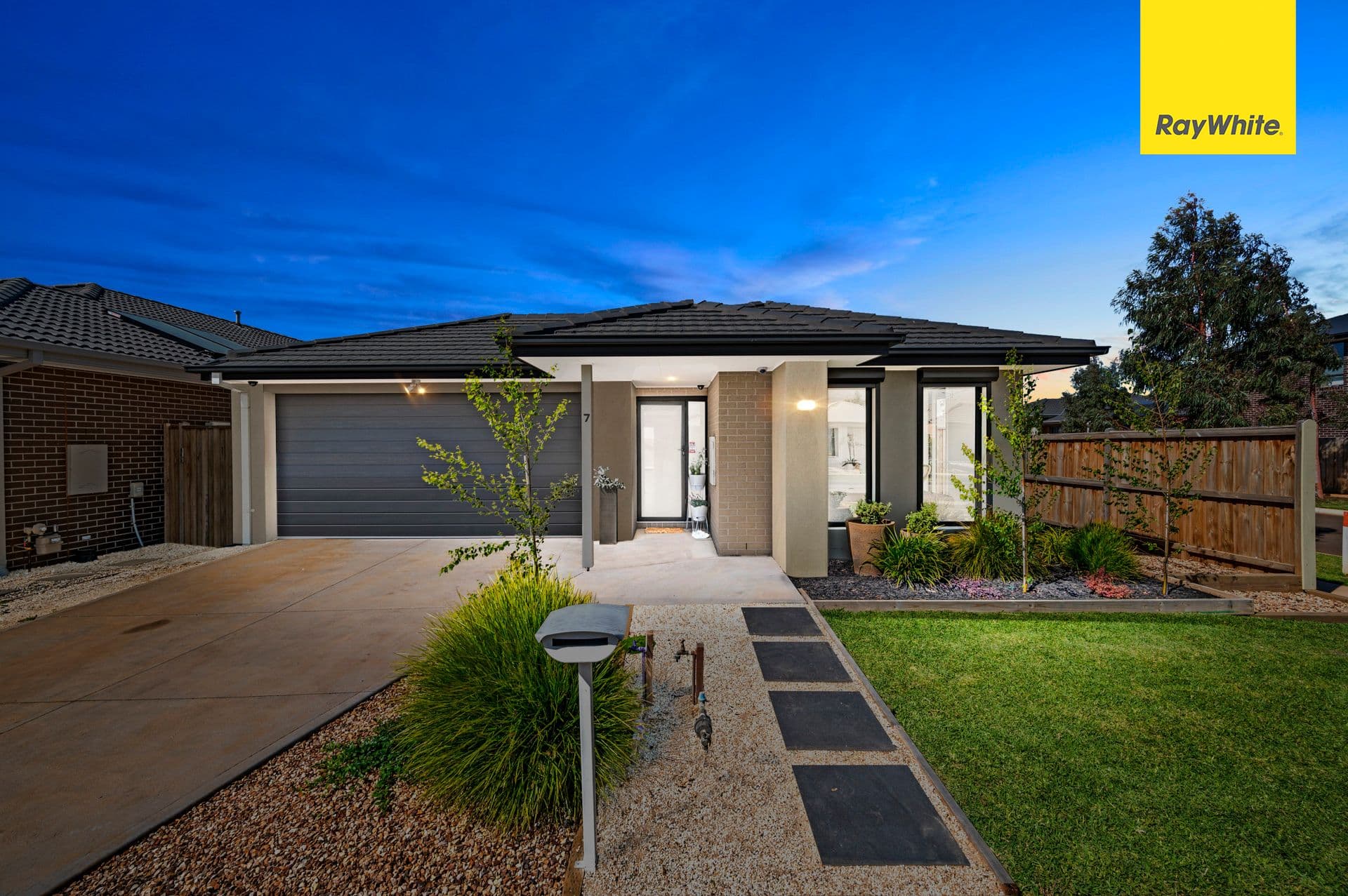 7 Stockport Crescent, THORNHILL PARK VIC 3335, Thornhill Park - Image 1