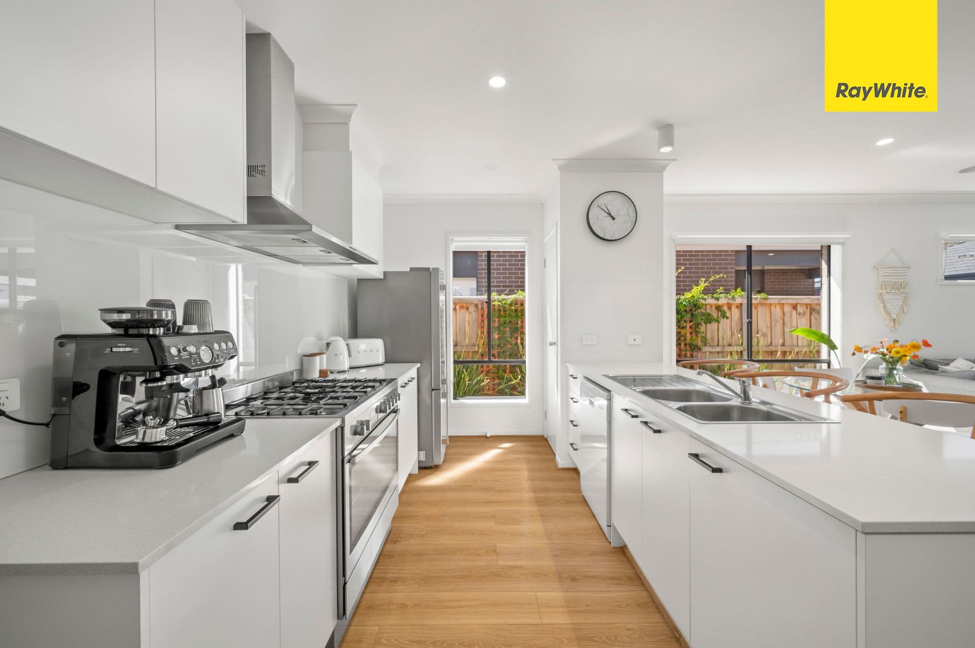 7 Stockport Crescent, THORNHILL PARK VIC 3335, Thornhill Park - Thumbnail 6