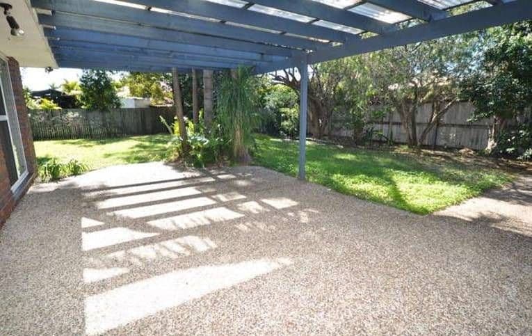 43 Poinsettia Avenue, Hollywell QLD 4216, Hollywell - Thumbnail 2