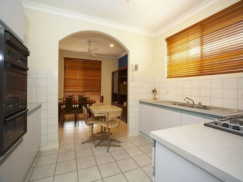 47A Bracken Grove, Altona - Thumbnail 4