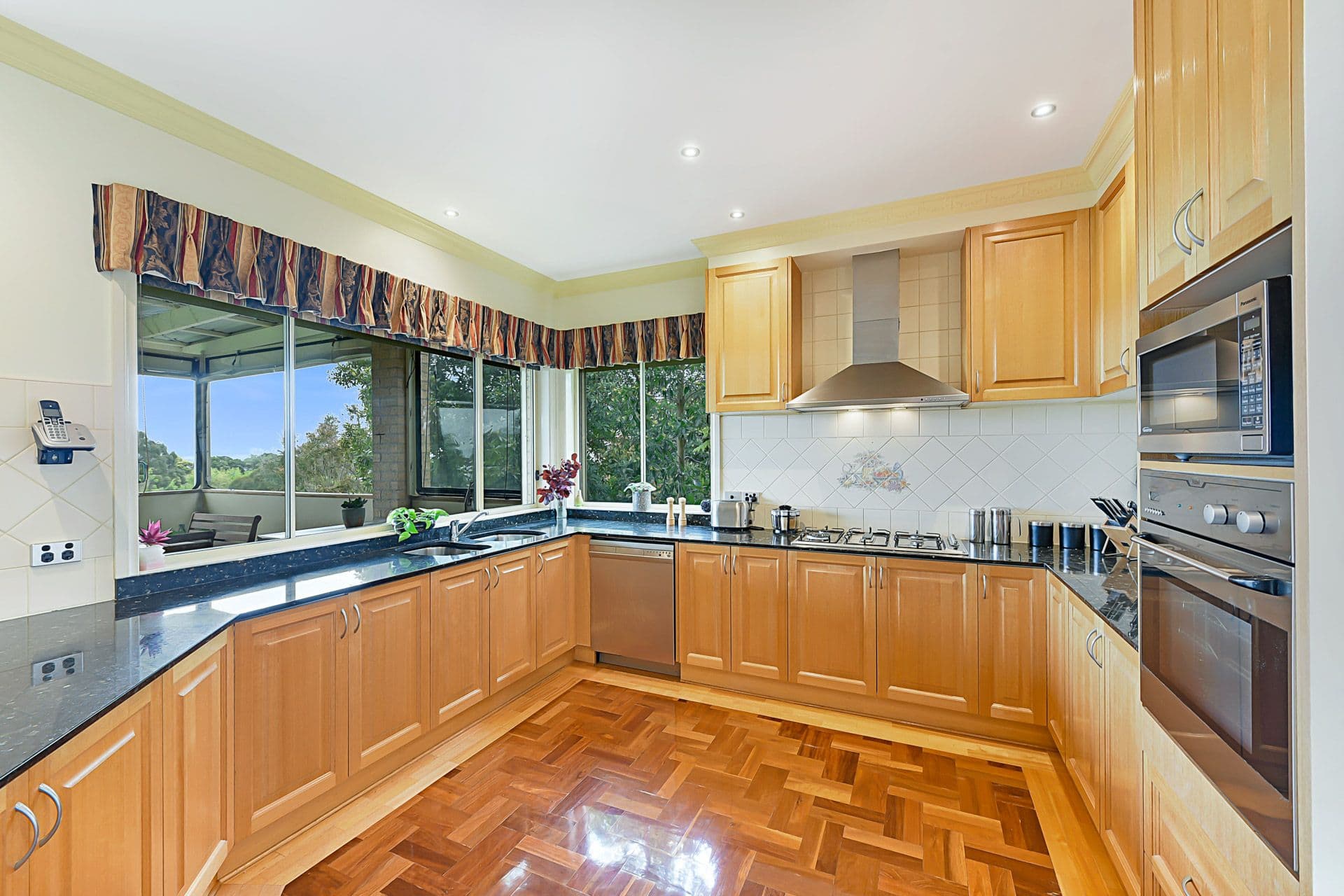 6 Renwarl Close, Berwick VIC 3806, Berwick - Thumbnail 5