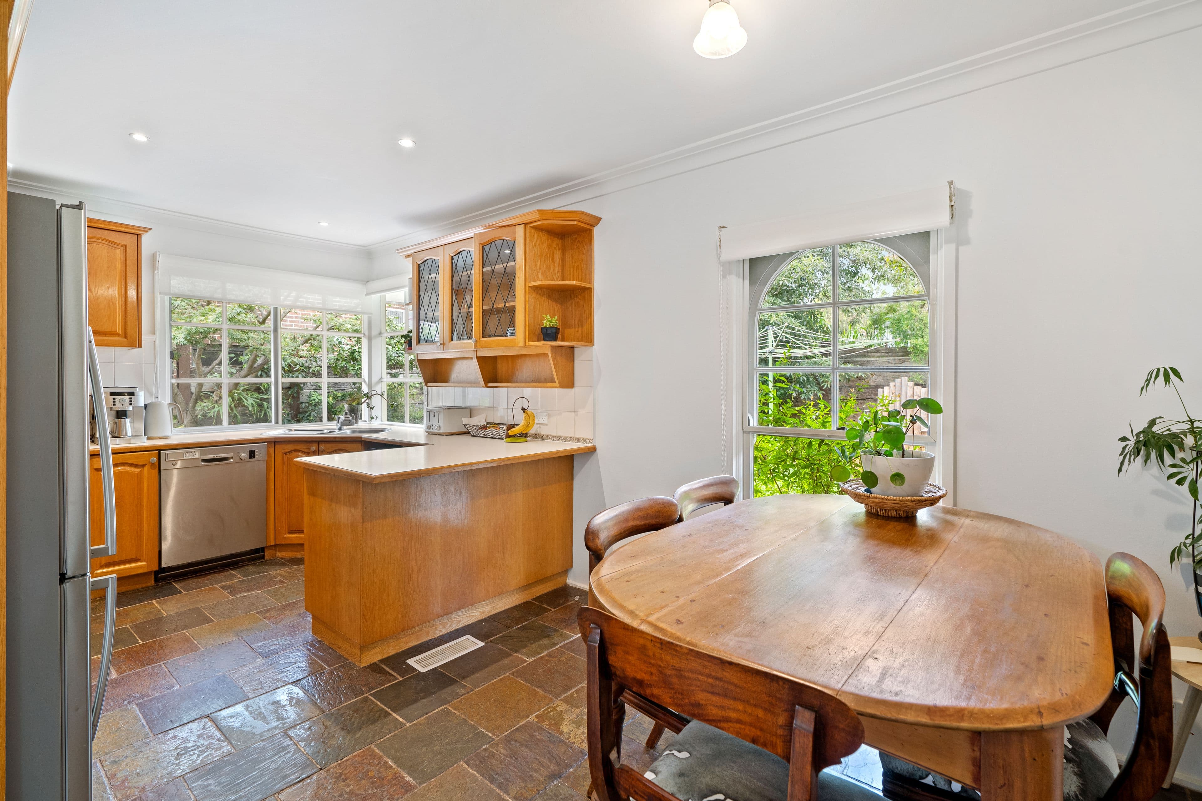 2 Litchfield Avenue, Ferntree Gully VIC 3156, Ferntree Gully - Thumbnail 4