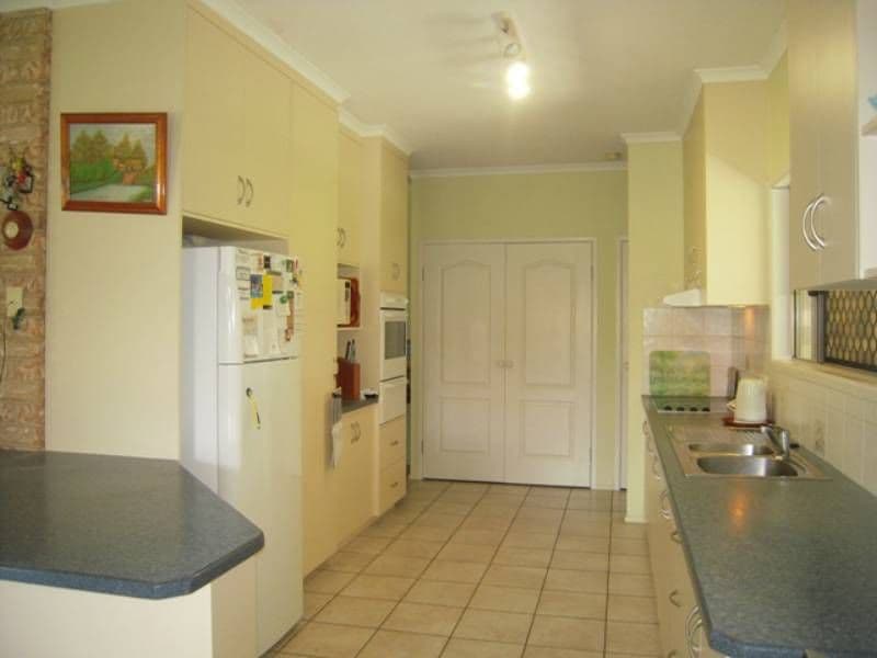 18 Kilkenny Court, EIMEO QLD 4740, Eimeo - Thumbnail 4