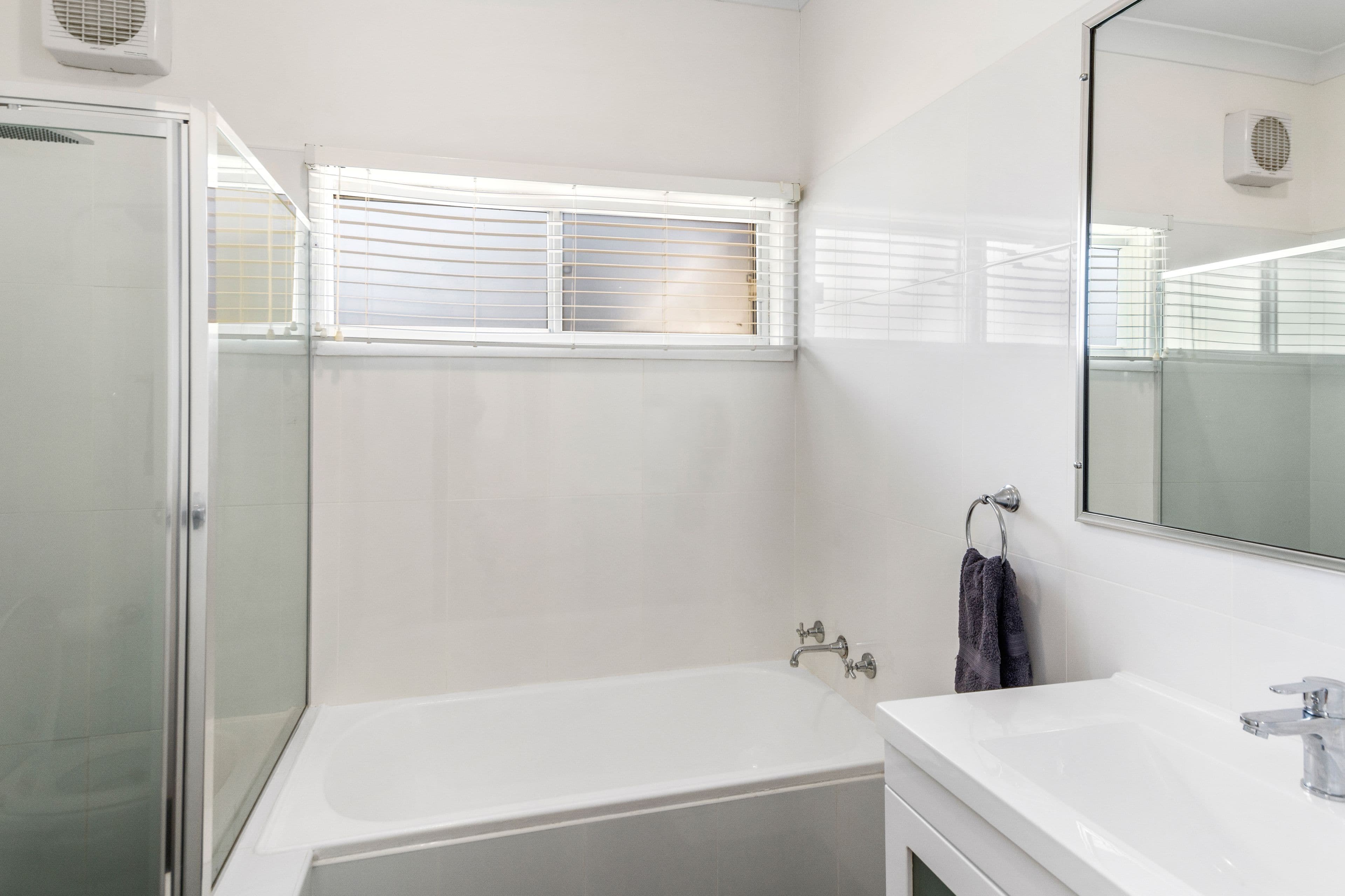 9 Alban Street, Corrimal NSW 2518, Corrimal - Thumbnail 6