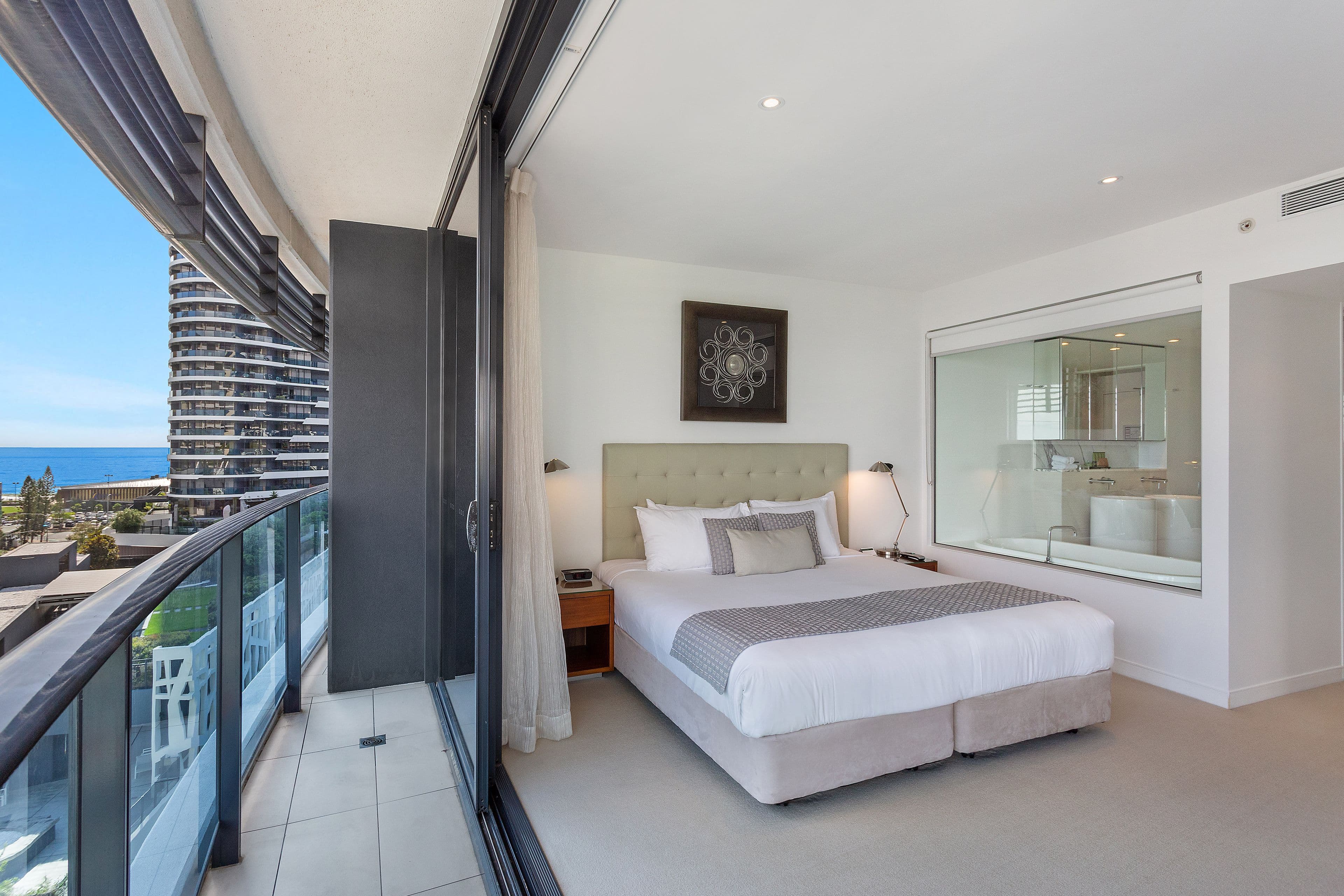 21 Elizabeth Avenue, Broadbeach QLD 4218, Broadbeach - Thumbnail 5