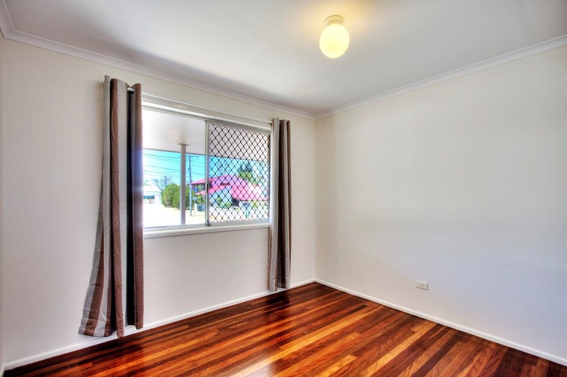 8 Francis Road, SHAILER PARK QLD 4128, Shailer Park - Thumbnail 3