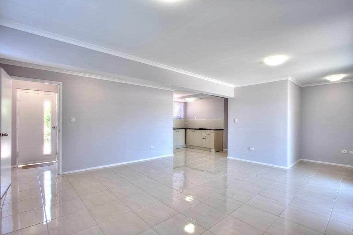 8 Francis Road, SHAILER PARK QLD 4128, Shailer Park - Thumbnail 6