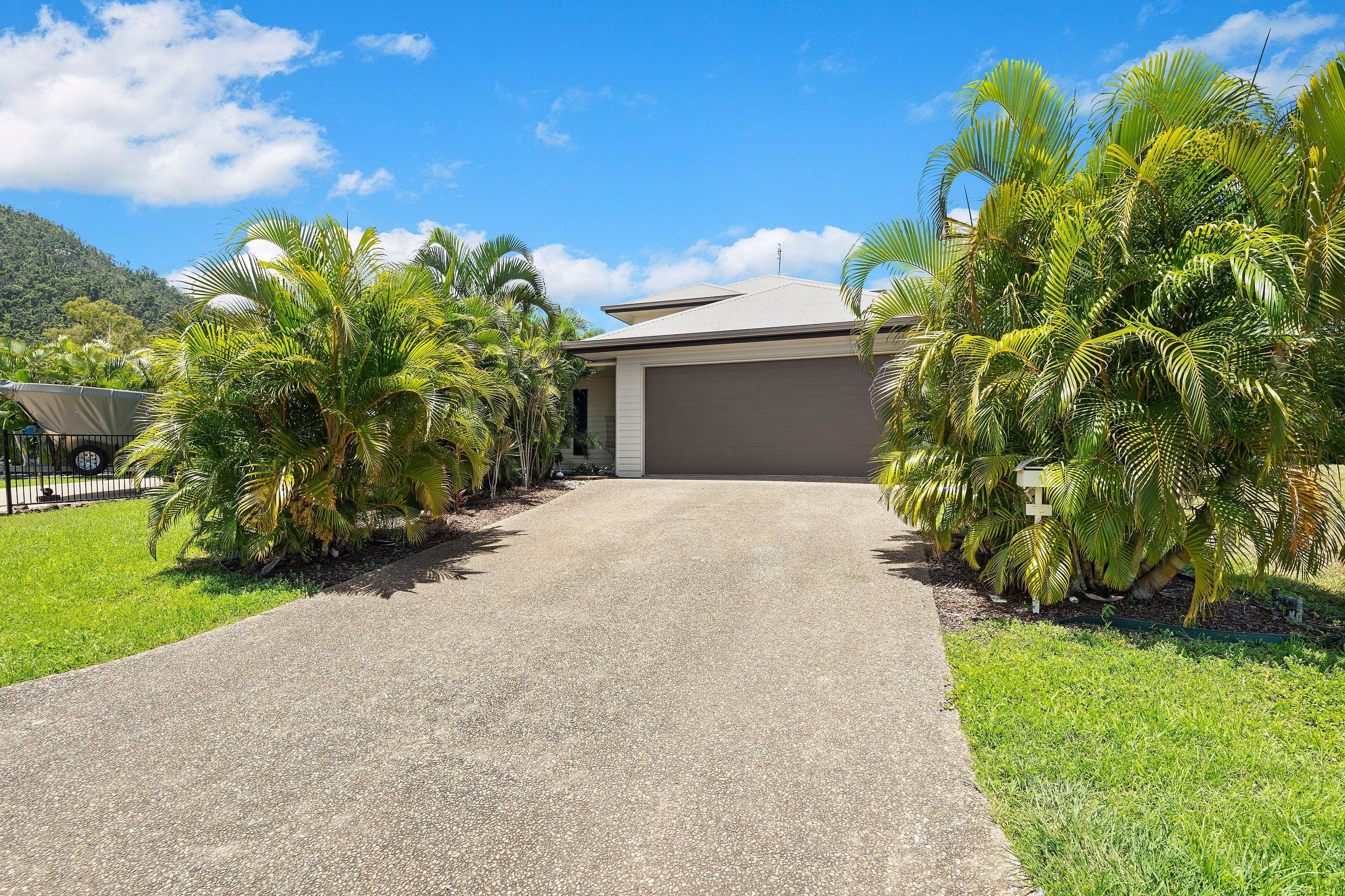 76 Abell Road, Cannonvale QLD 4802, Cannonvale - Thumbnail 2
