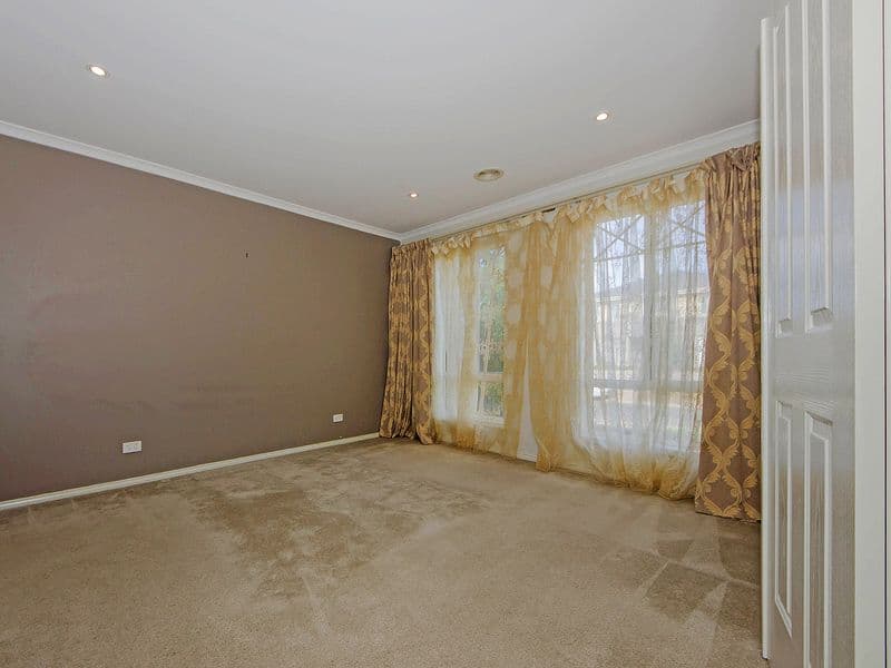 58 Drysdale Crescent, Point Cook VIC 3030, Point Cook - Thumbnail 4