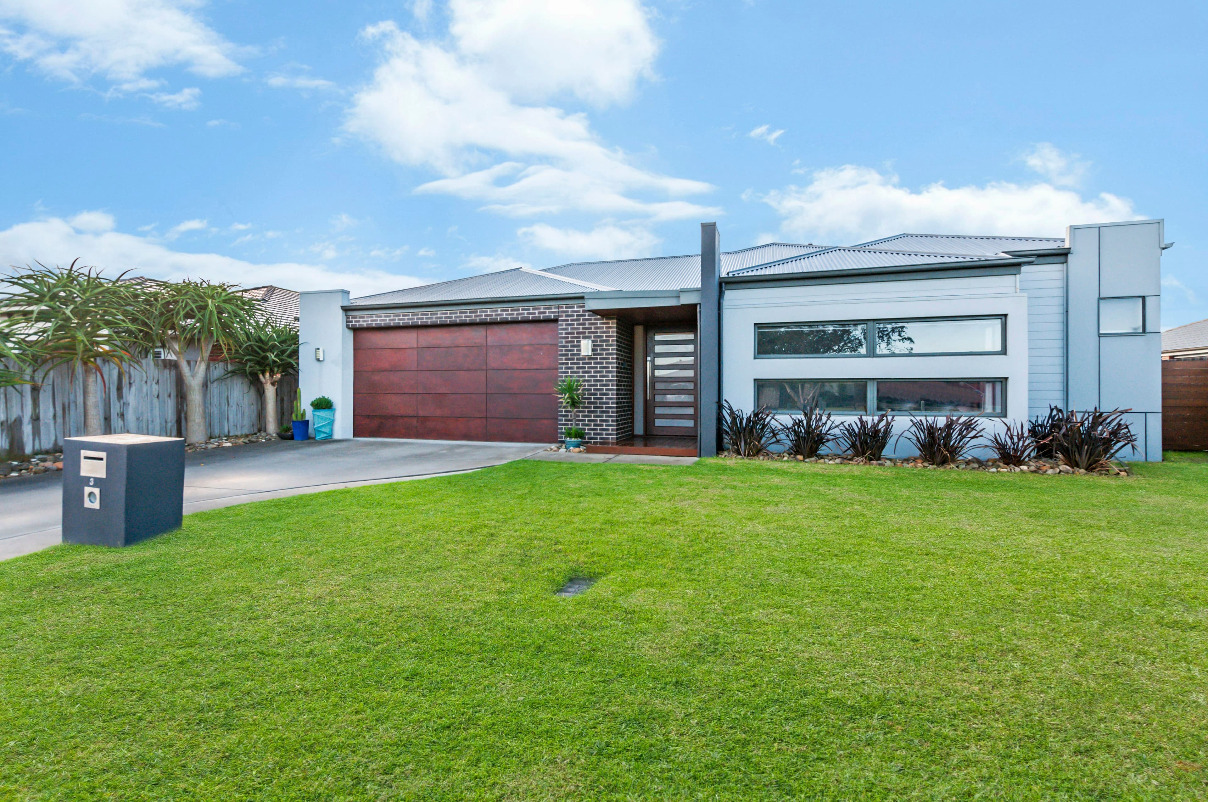 1 Cherry Lane, Gisborne, Gisborne - Image 1