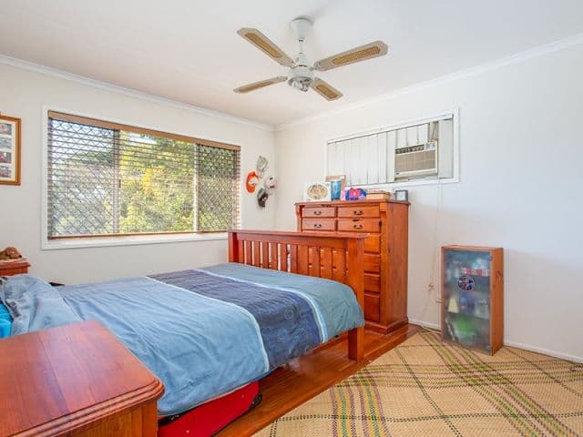 37 Cranston Street, WYNNUM WEST QLD 4178, Wynnum West - Thumbnail 4