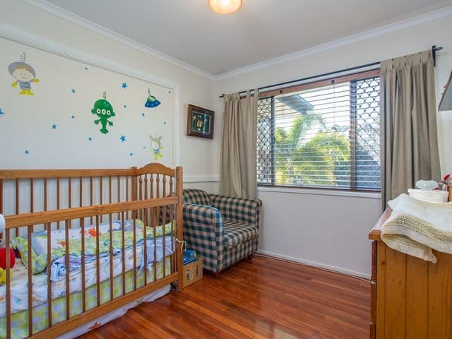37 Cranston Street, WYNNUM WEST QLD 4178, Wynnum West - Thumbnail 5