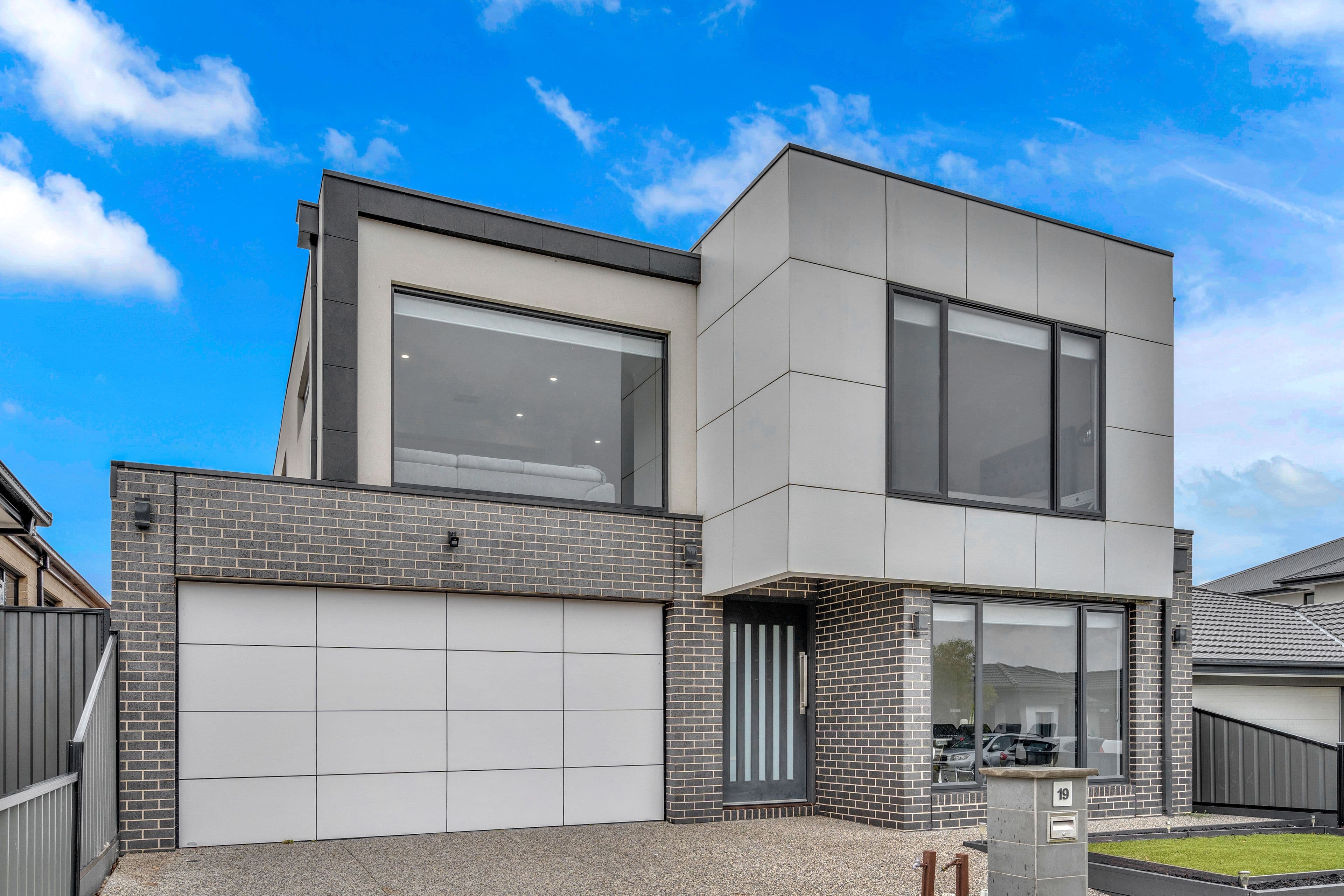 19 Millau Avenue, Craigieburn VIC 3064, Craigieburn - Thumbnail 2