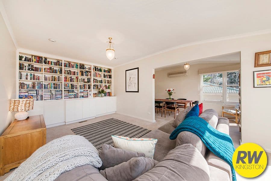 46 La Perouse Street, GRIFFITH ACT 2603, Griffith - Thumbnail 3