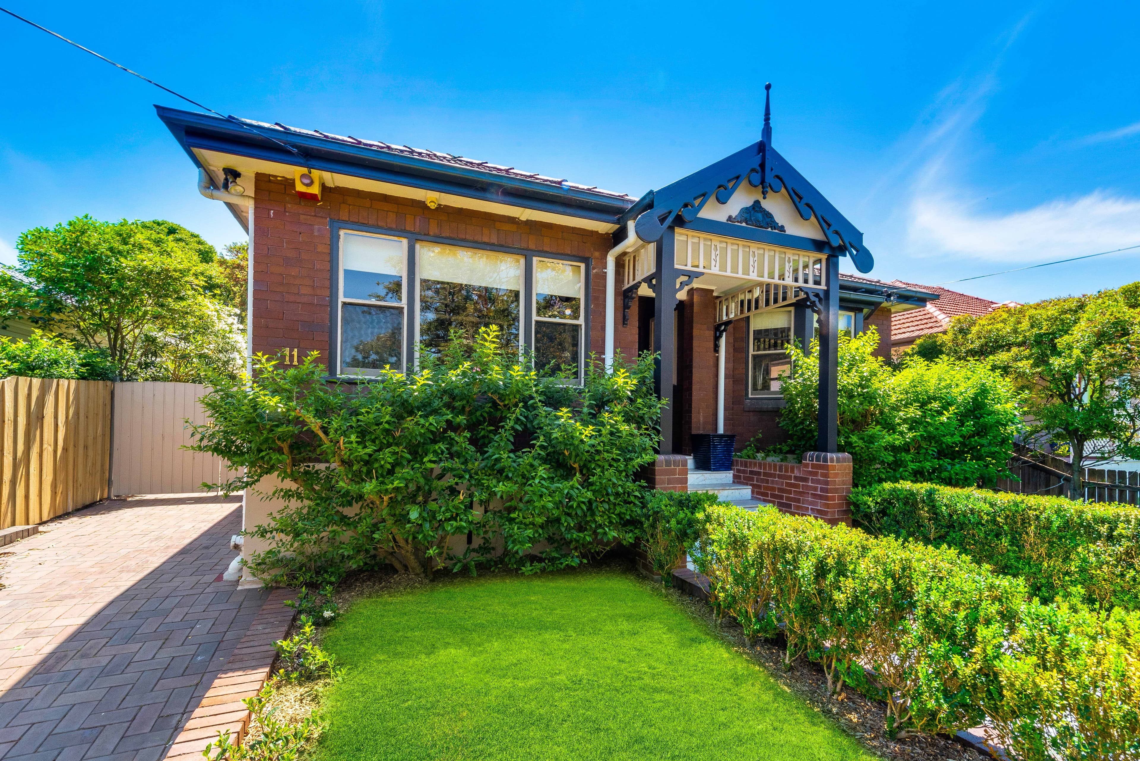 11 Eltham Street, Gladesville - Thumbnail 2