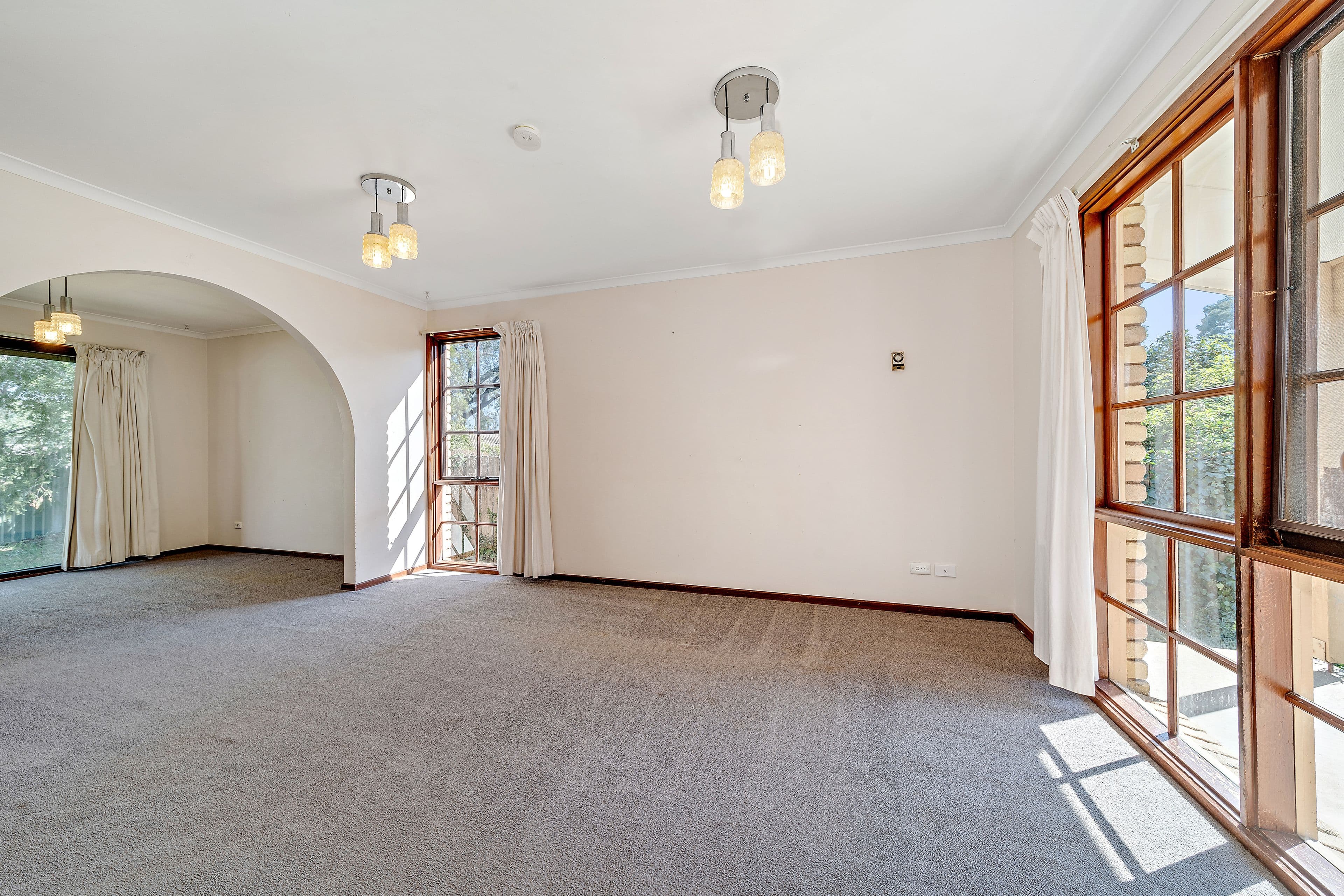 9 McQuade Close, Charnwood ACT 2615, Charnwood - Thumbnail 2