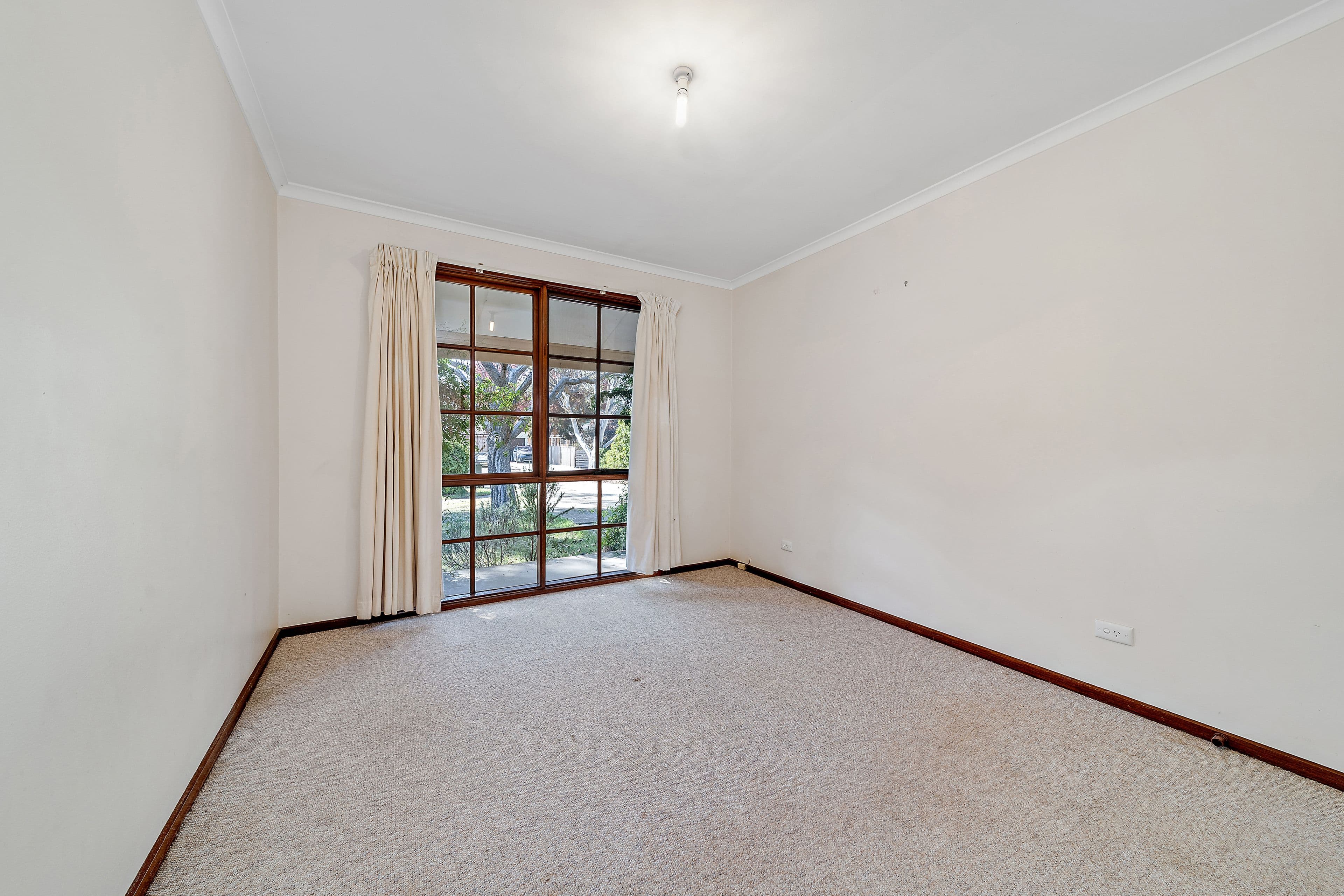 9 McQuade Close, Charnwood ACT 2615, Charnwood - Thumbnail 6
