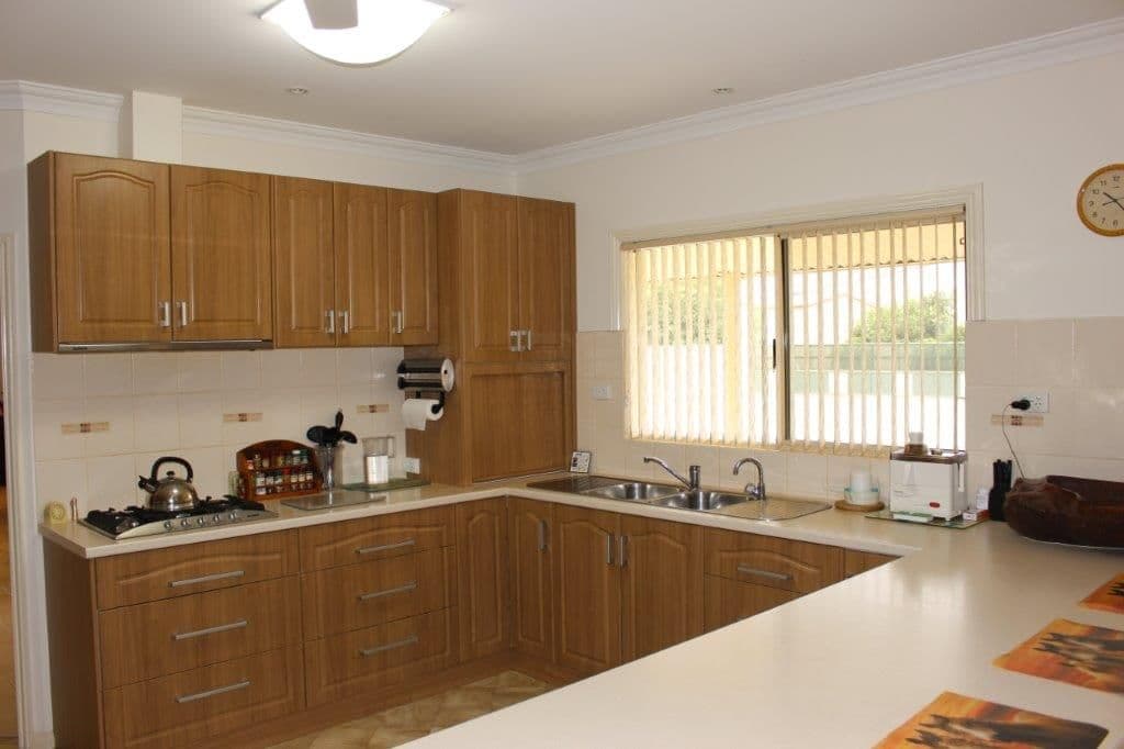 5 Bayliss Road, Dongara WA 6525, Dongara - Thumbnail 2