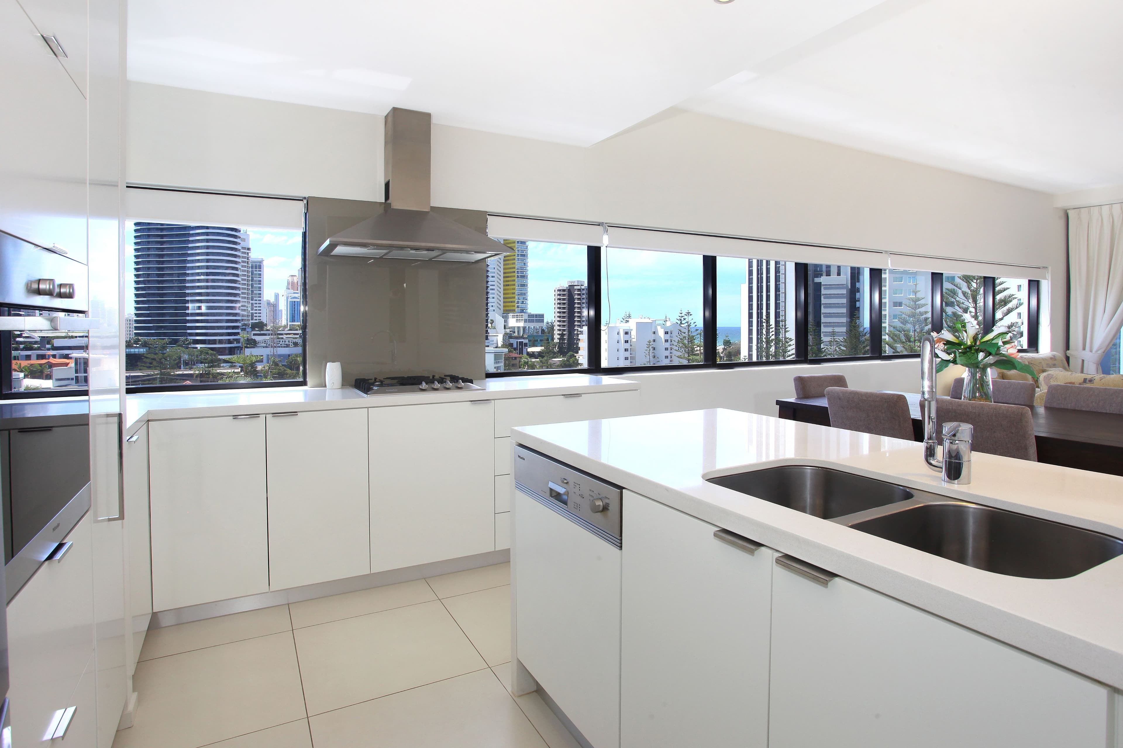 701 'Ultra' 14 George Avenue, Broadbeach QLD 4218, Broadbeach - Thumbnail 6