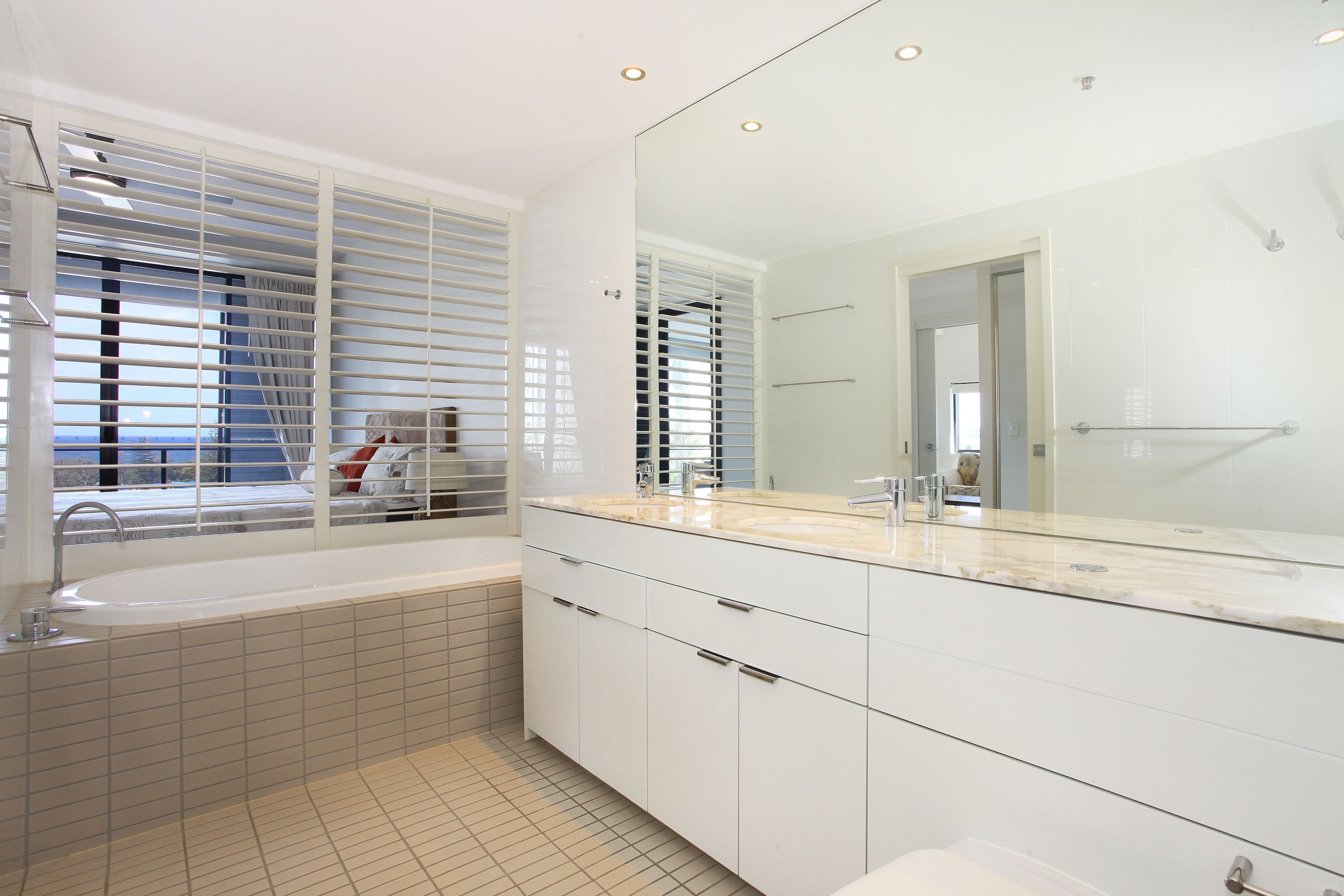 701 'Ultra' 14 George Avenue, Broadbeach QLD 4218, Broadbeach - Thumbnail 8