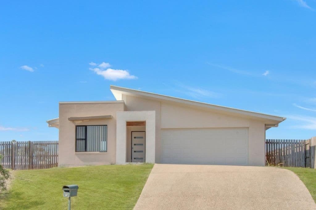 4 Eyre Court, Glen Eden QLD 4680, Glen Eden - Thumbnail 2