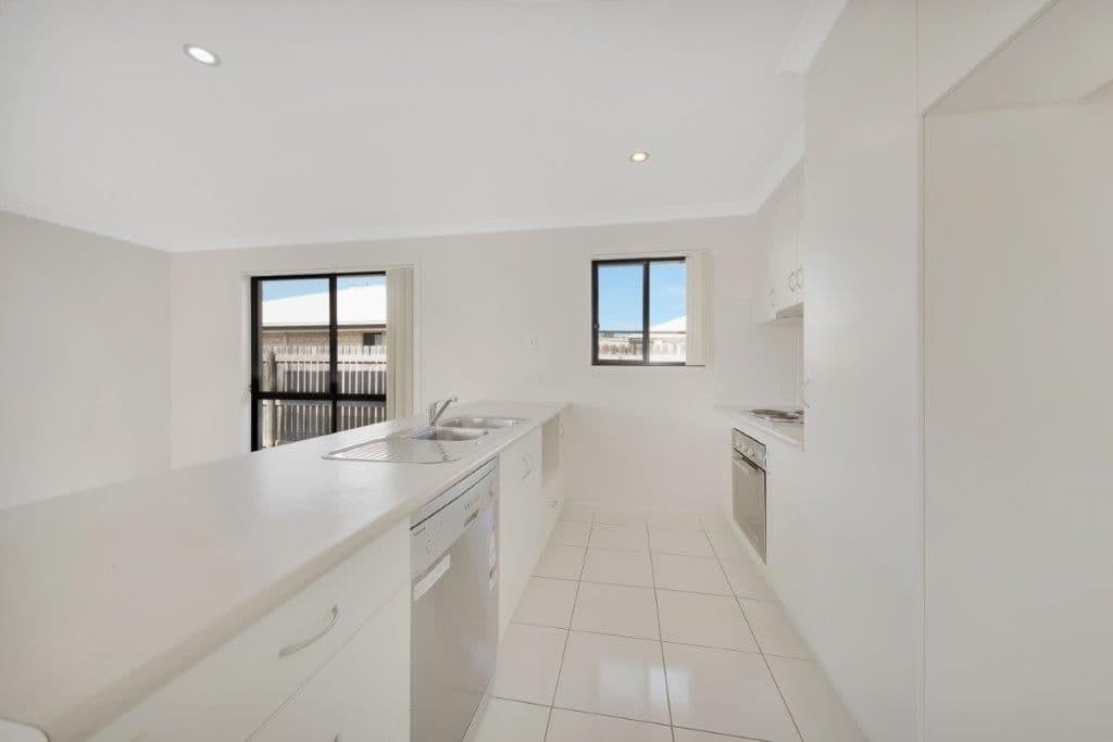 4 Eyre Court, Glen Eden QLD 4680, Glen Eden - Thumbnail 7