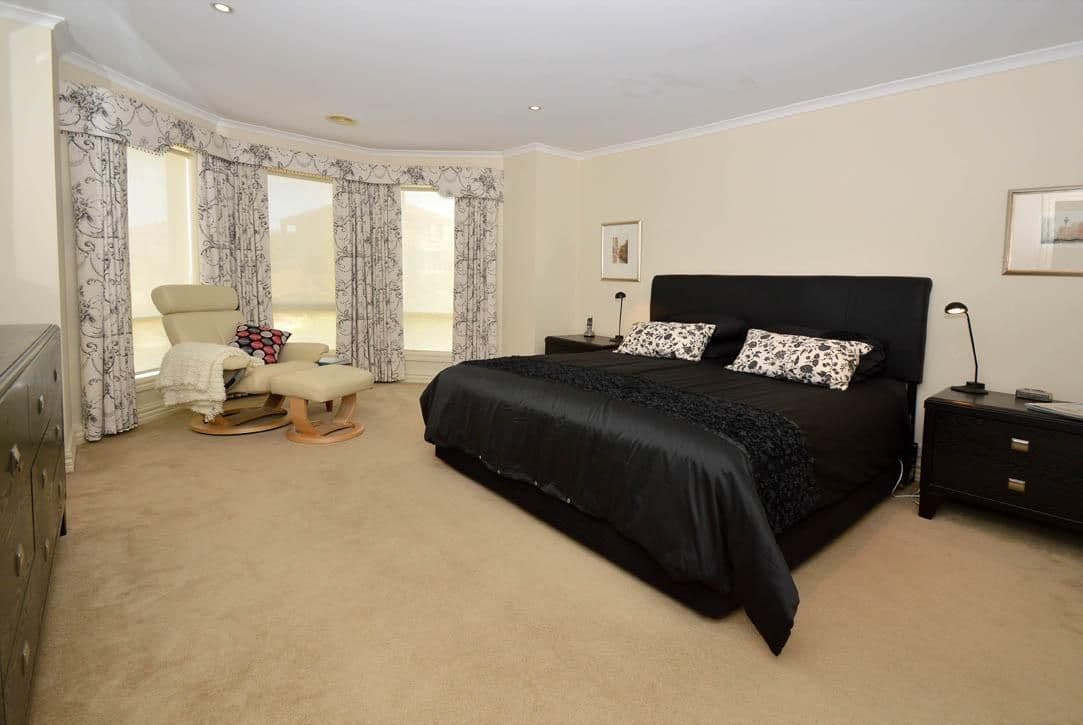 34 Bundanoon Avenue, SUNBURY VIC 3429, Sunbury - Thumbnail 6