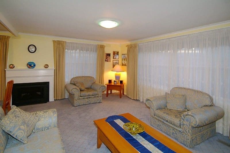 28 Athol Avenue, BUNDOORA VIC 3083, Bundoora - Thumbnail 2