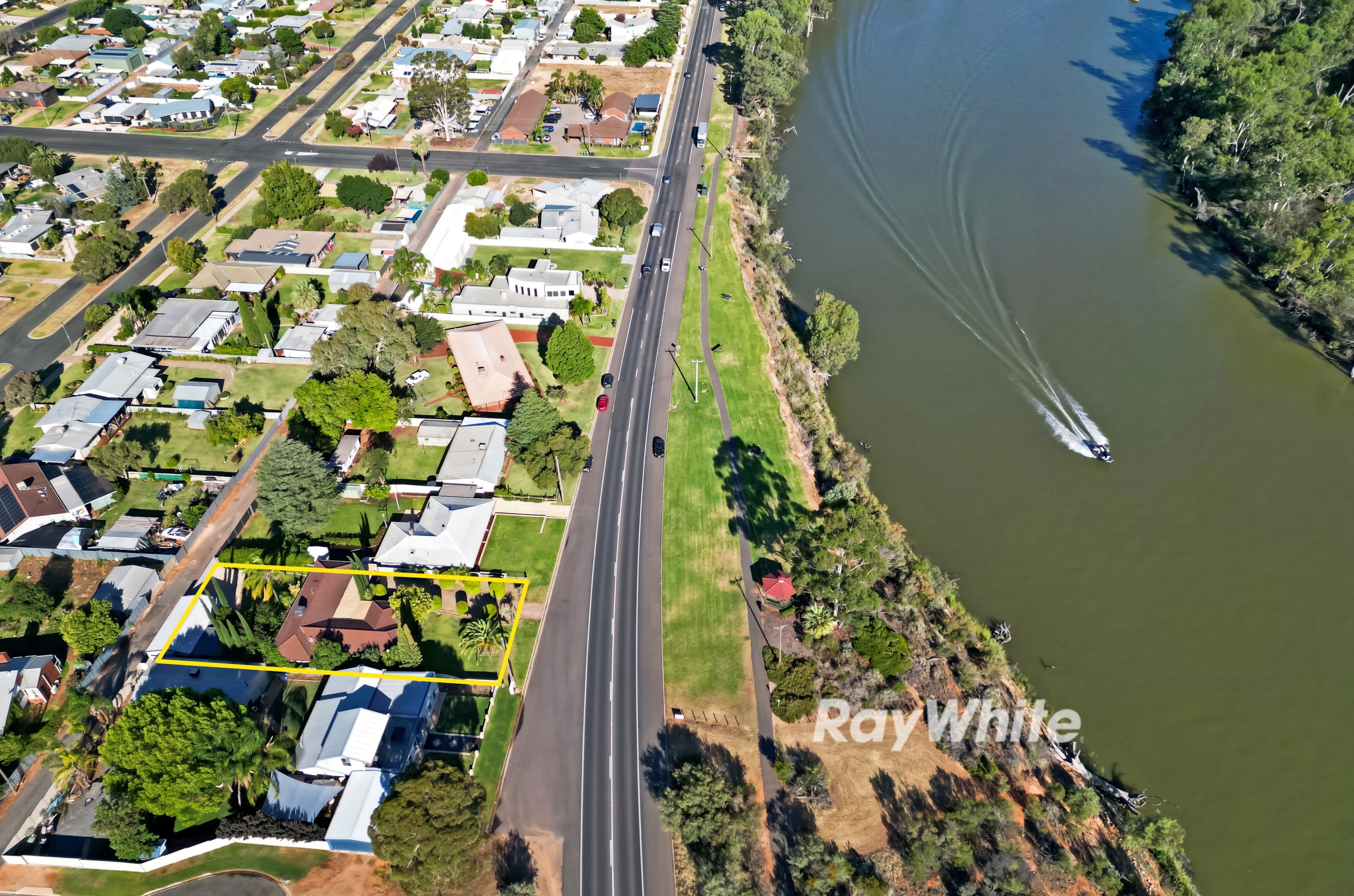 92 Adelaide Street, Gol Gol NSW 2738, Gol Gol - Image 1