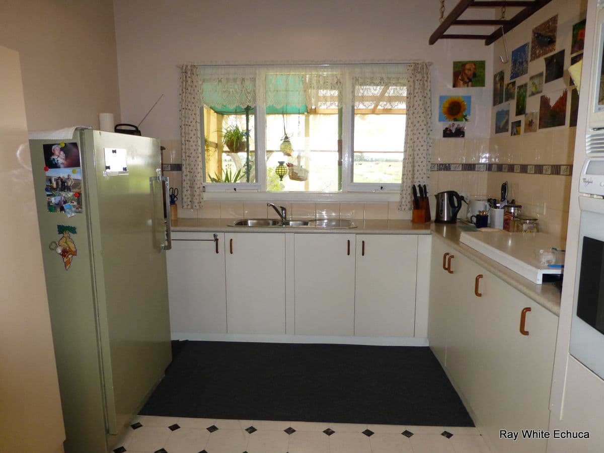 194 Bennett Road, Nanneella VIC 3561, Nanneella - Thumbnail 4