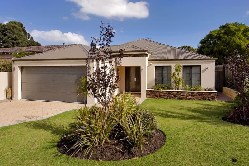 24a Gracechurch Crescent, LEEMING WA 6149, Leeming - Image 1