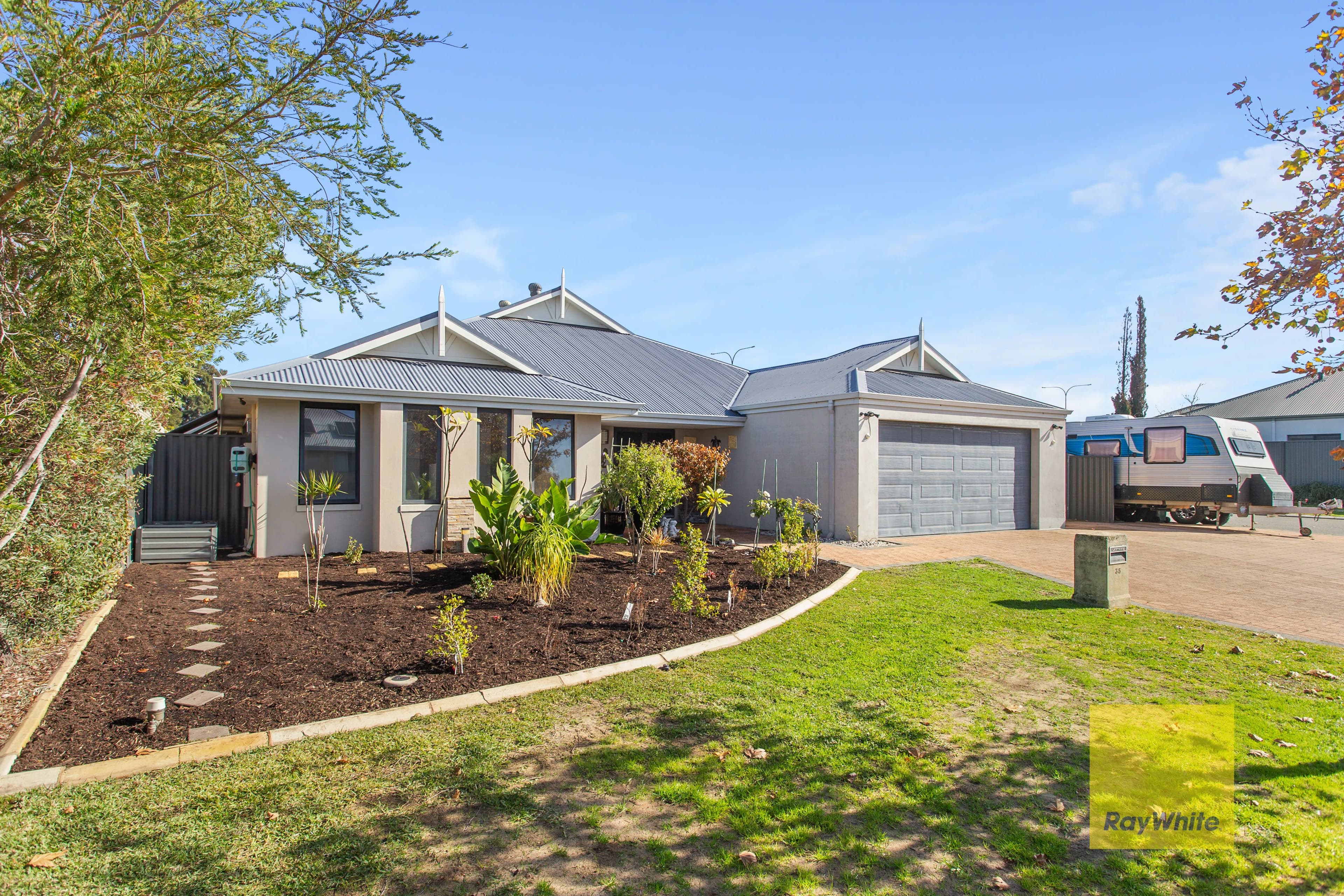 35 Cowra Turn, Aveley WA 6069, Aveley - Thumbnail 2