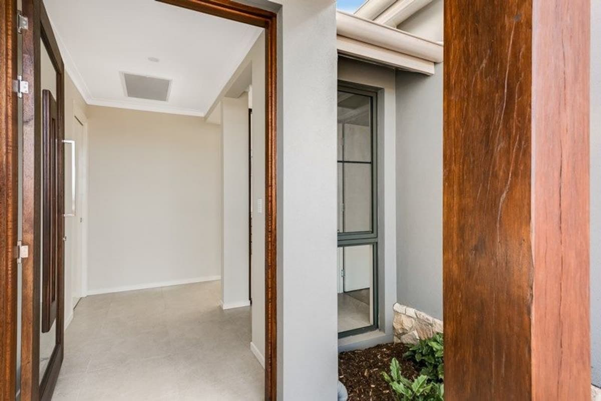 13 Bootes Street, Kearneys Spring QLD 4350, Kearneys Spring - Thumbnail 2