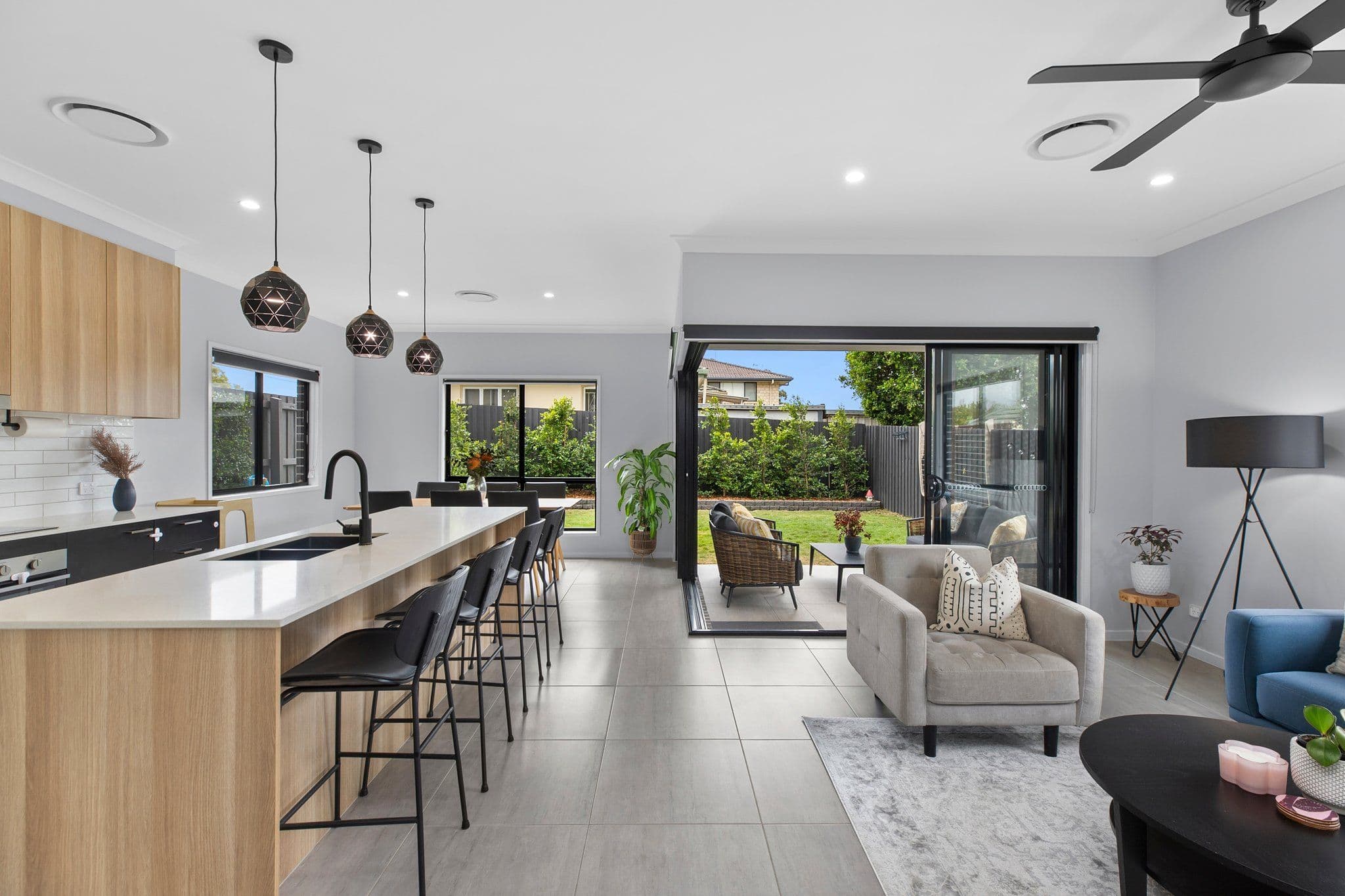 4 Valmar Street, Upper Mount Gravatt QLD 4122, Upper Mount Gravatt - Thumbnail 2
