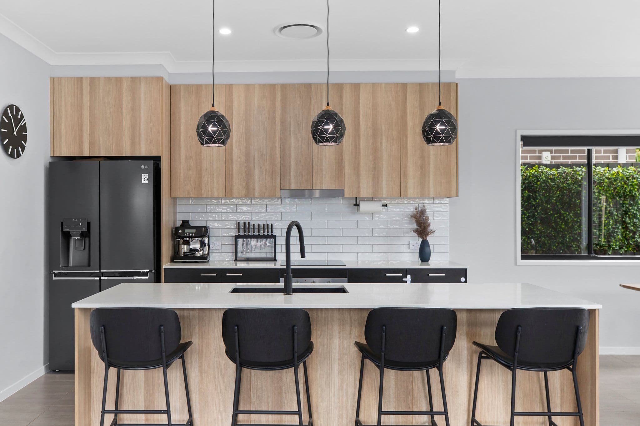 4 Valmar Street, Upper Mount Gravatt QLD 4122, Upper Mount Gravatt - Thumbnail 3