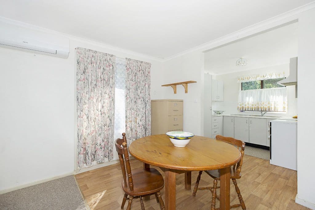 33 Tirabeenba Drive, Bolton Point - Thumbnail 3