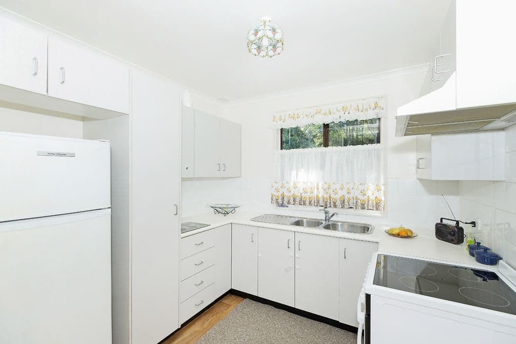 33 Tirabeenba Drive, Bolton Point - Thumbnail 4