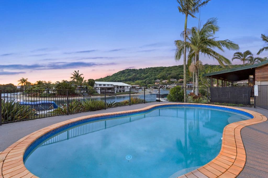 24 Captains Way, Banora Point - Thumbnail 2