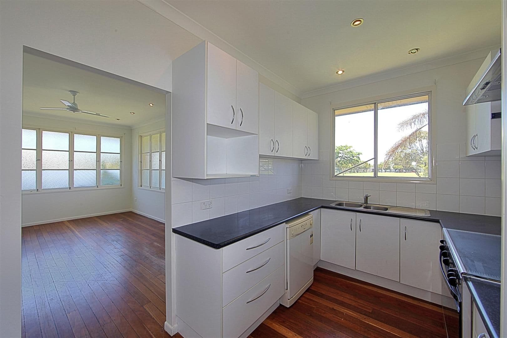 29 Skyring Street, BUNDABERG EAST QLD 4670, Bundaberg East - Thumbnail 4