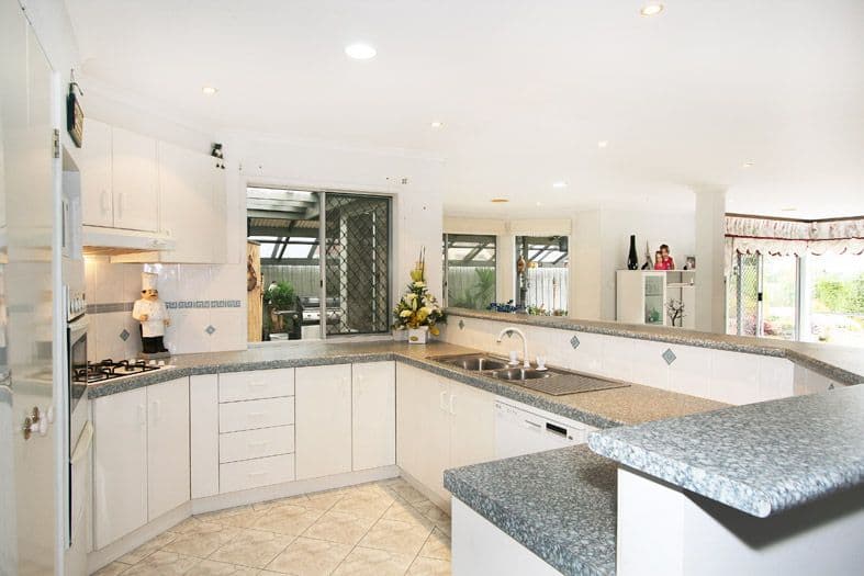 21 The Gateway, LILYDALE VIC 3140, Lilydale - Thumbnail 2