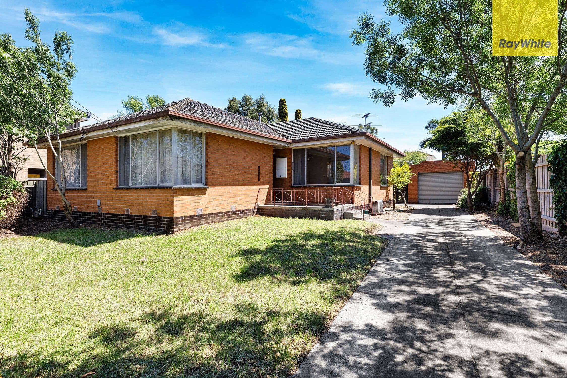 1 Burgundy Crescent, St Albans VIC 3021, St Albans - Image 1