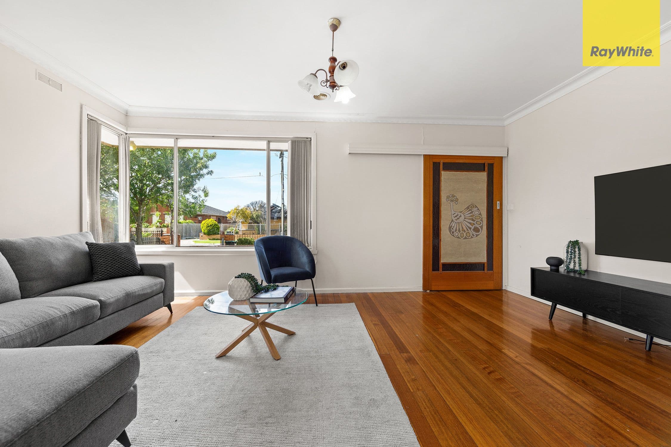 1 Burgundy Crescent, St Albans VIC 3021, St Albans - Thumbnail 2