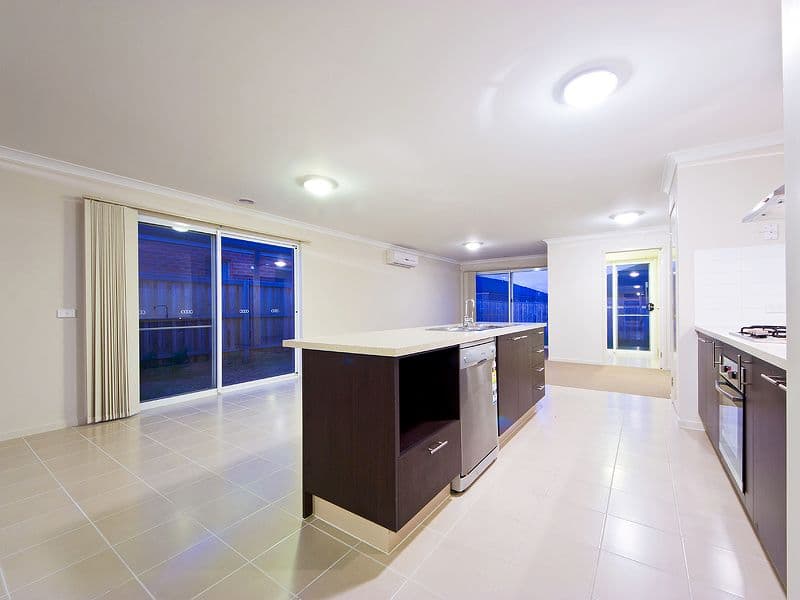 41 YELLOW GUM Way, WYNDHAM VALE VIC 3024, Wyndham Vale - Thumbnail 7