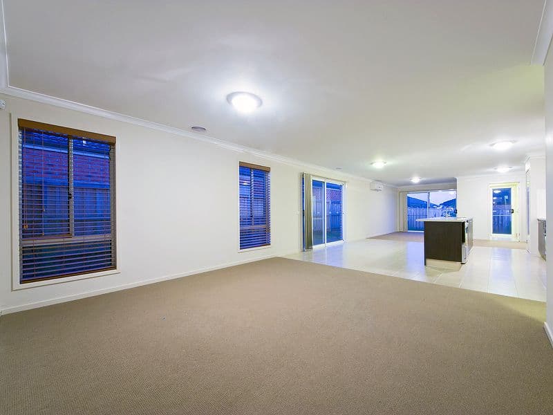 41 YELLOW GUM Way, WYNDHAM VALE VIC 3024, Wyndham Vale - Thumbnail 8